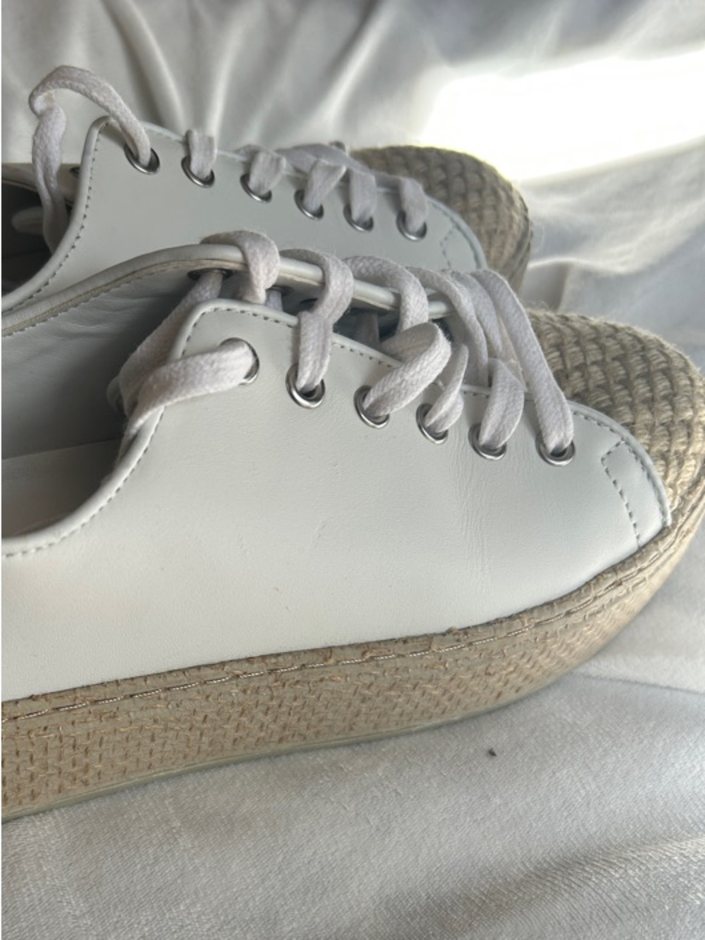 White basket weave toe  Sneakers - Women's Fashion Shoe